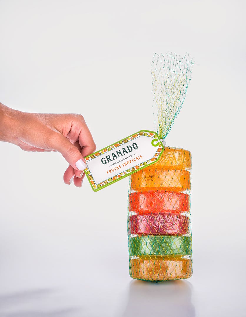 Kit de Sabonetes Granado Mix Frutas Tropicais - 6 unidades 90g - Imagem 3